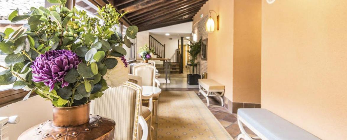 Antika Snoga Hotel Ávila Екстериор снимка