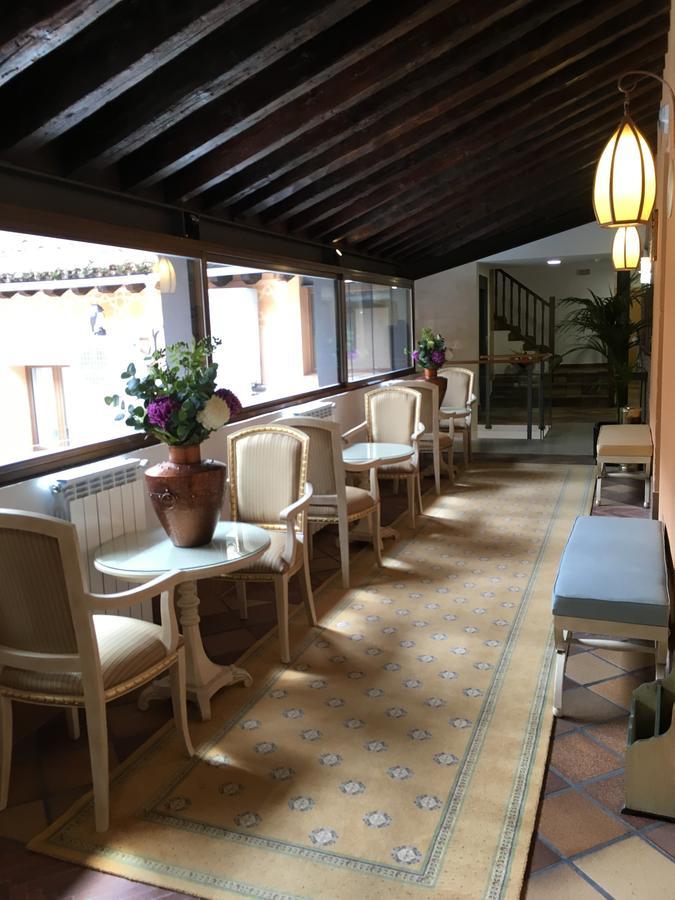 Antika Snoga Hotel Ávila Екстериор снимка