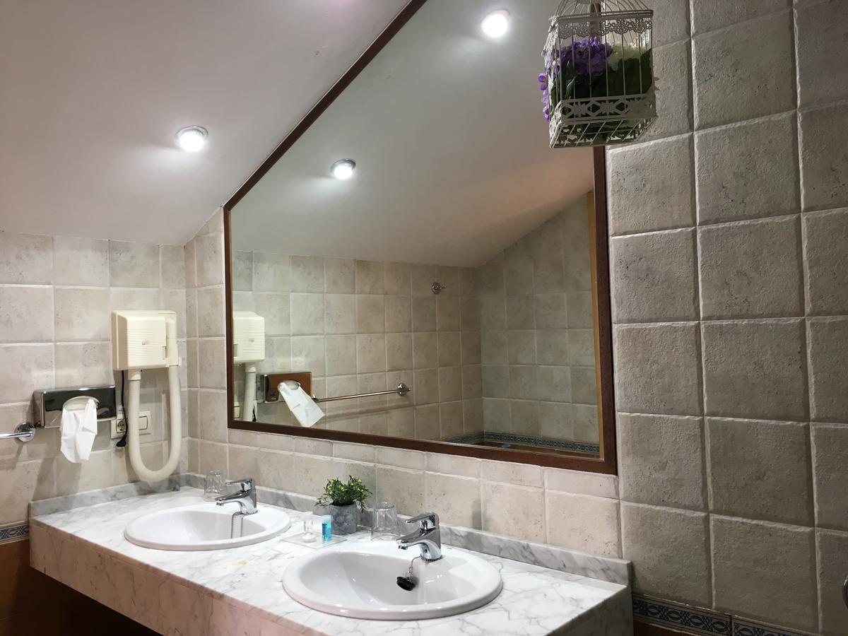 Antika Snoga Hotel Ávila Екстериор снимка
